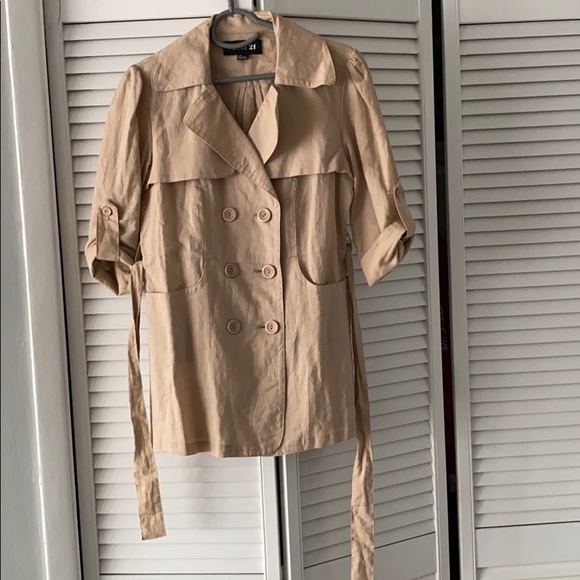 Linen Trench - Picture 2 of 5